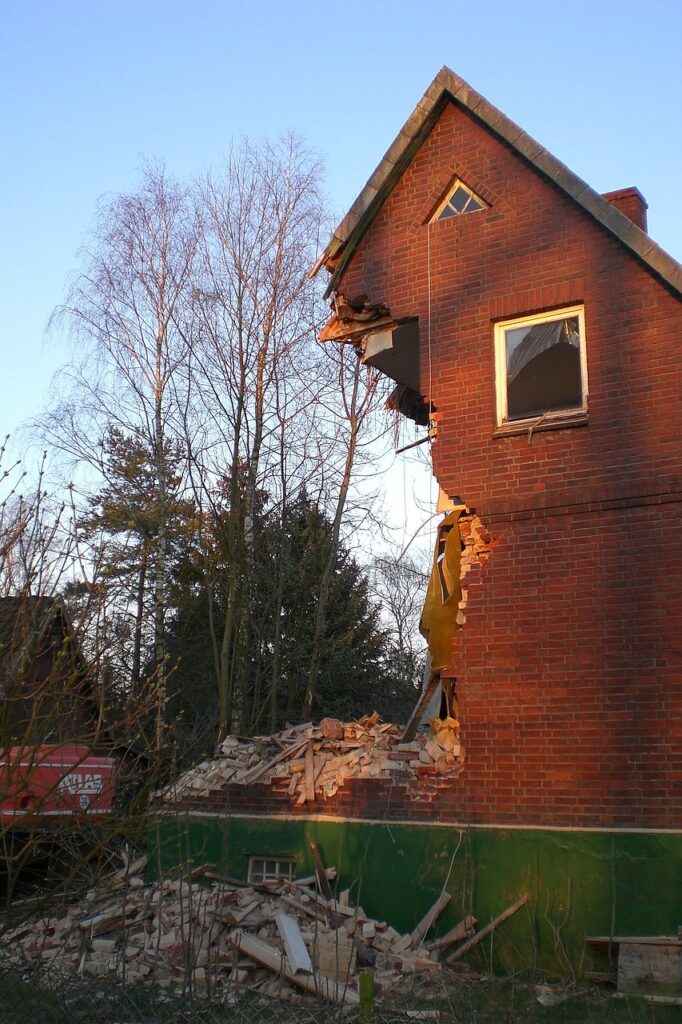 house, demolition, destroyed-557297.jpg